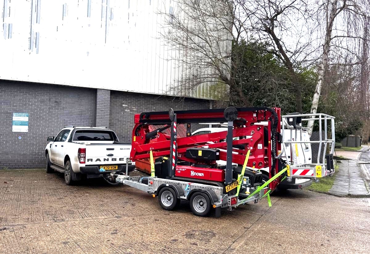 The ability to transport and deliver the Hinowa 20.10 spider lift on a 3.5t trailer is a big advantage for rental companies and end-user customers.