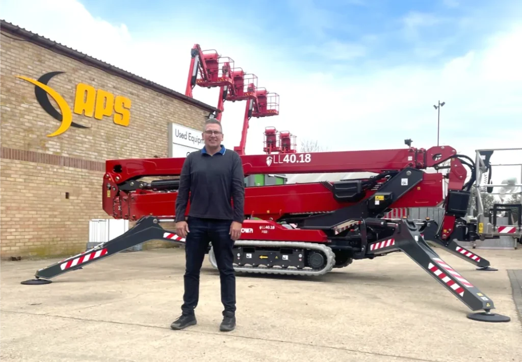 JMS raises rental opportunities with biggest ever Hinowa spider ...